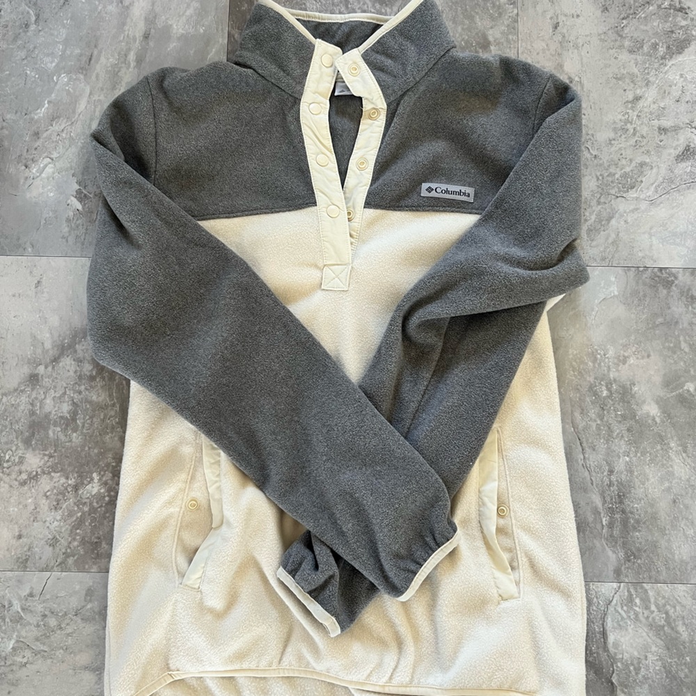 Quarter snap pullover